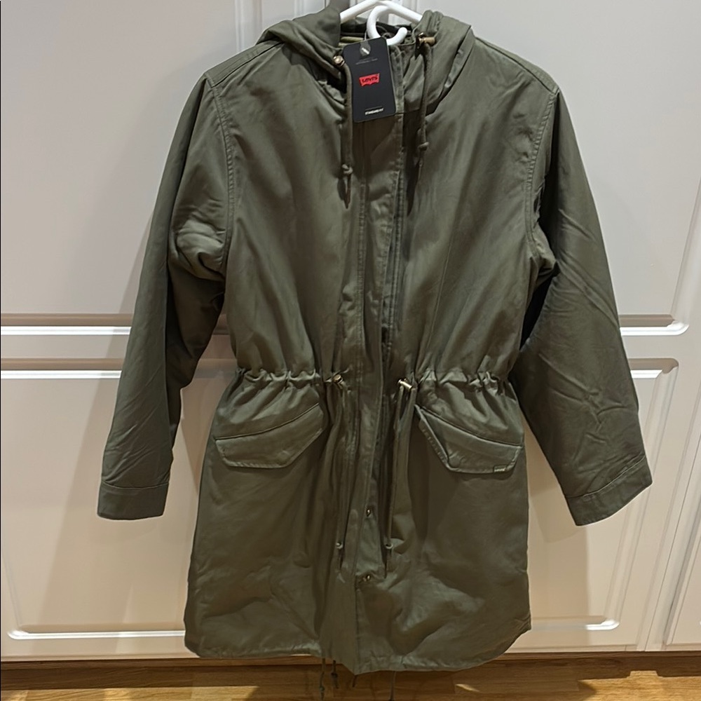 NWT Levis Heavy weight jacket. Size XS.